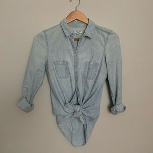 Old Navy Boyfriend Fit Chambray Denim Shirt
